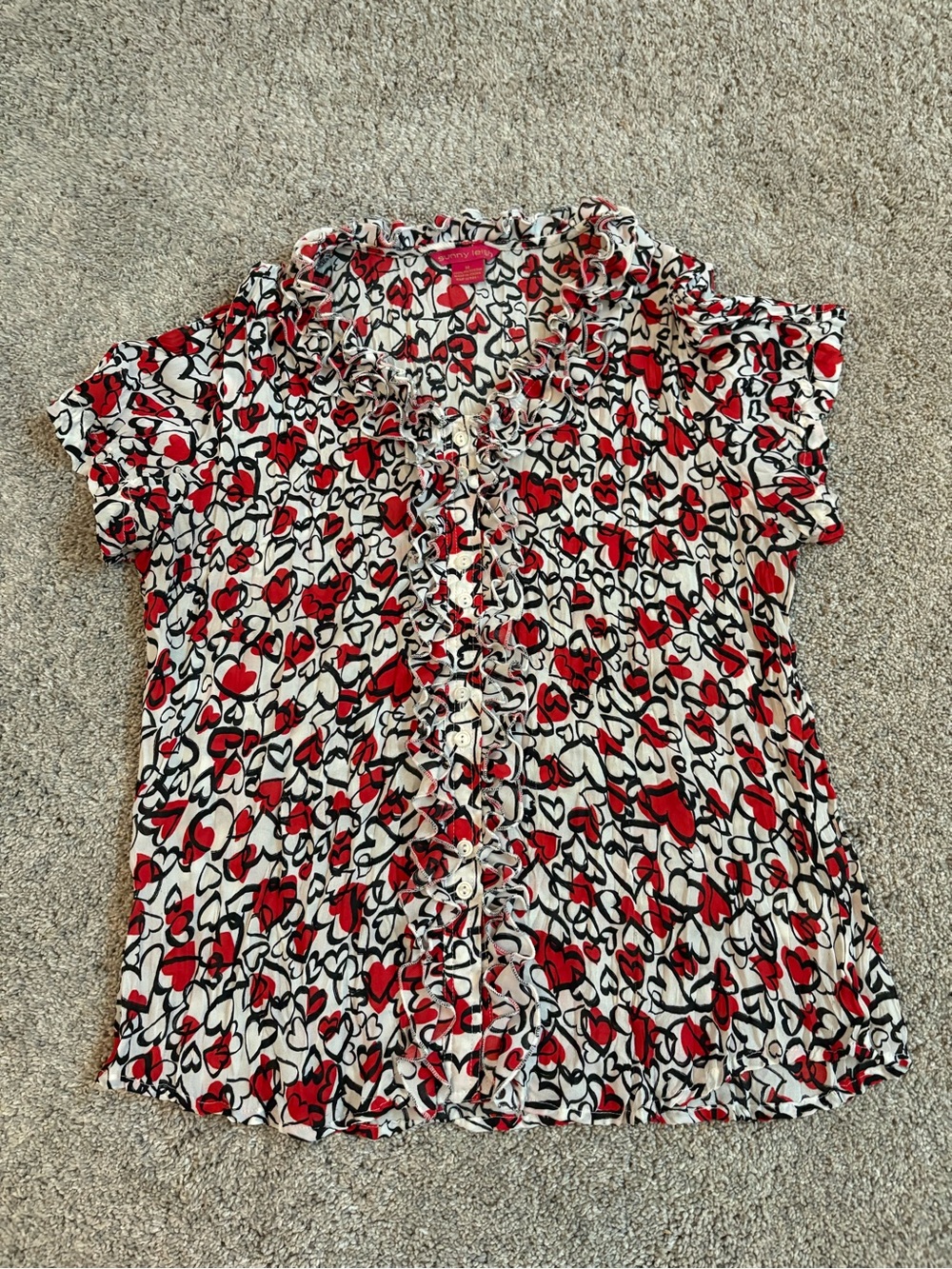 Sunny Leigh Red and White Heart-Print Men's Casual Button-Down Shirt